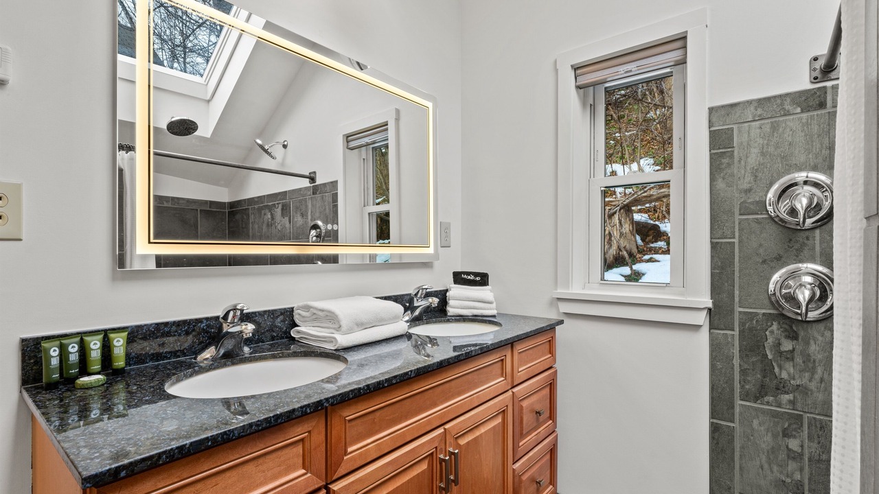 Photo of Bathroom in Bridgewater Corners