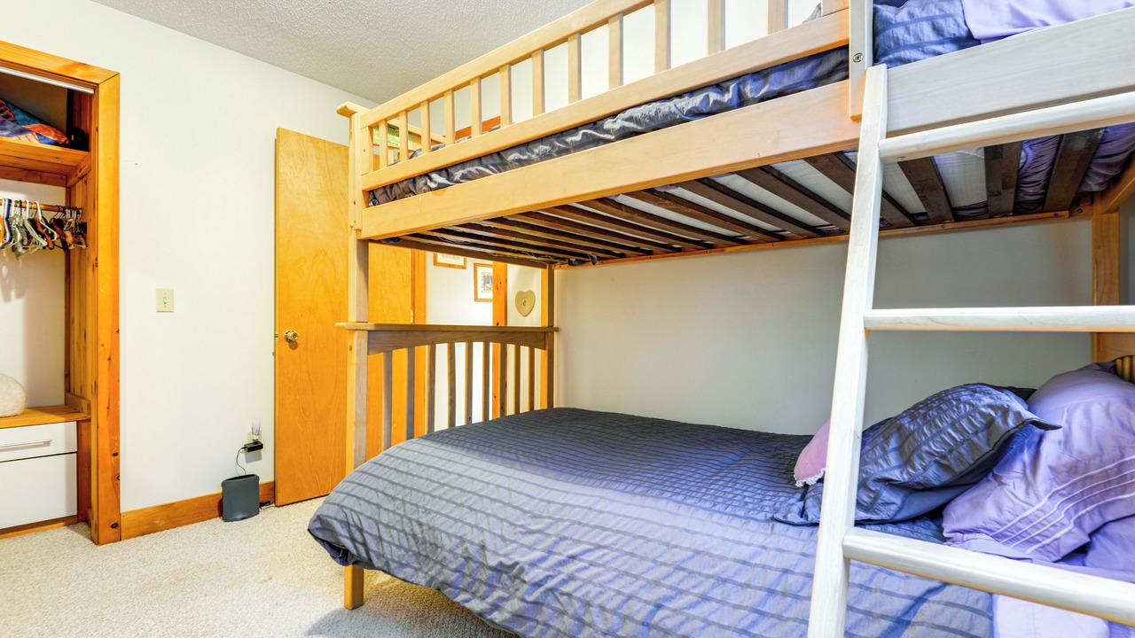 Photo of Bedroom in East Dover