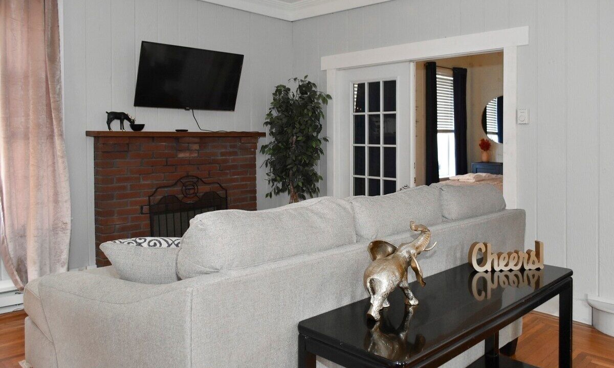 Photo of Livingroom in Watkins Glen