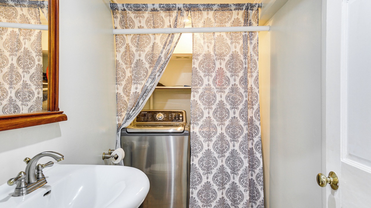 Photo of Bathroom in White Plains