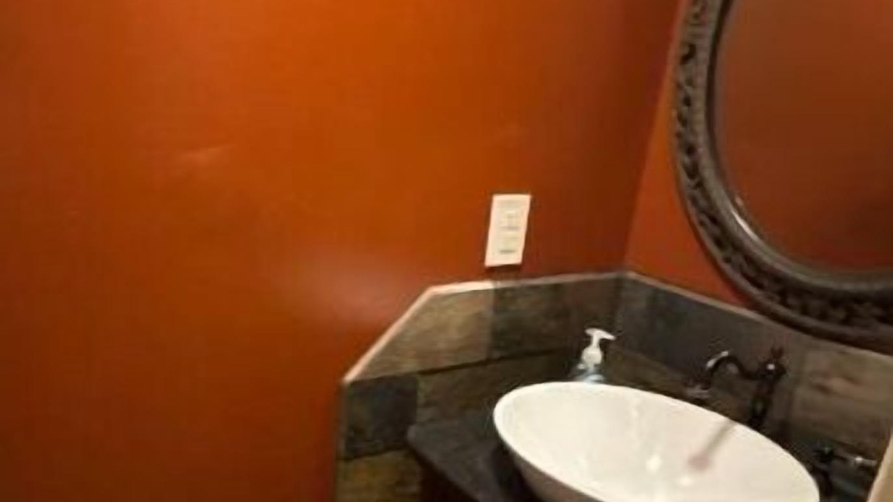 Photo of Bathroom in Executive Park