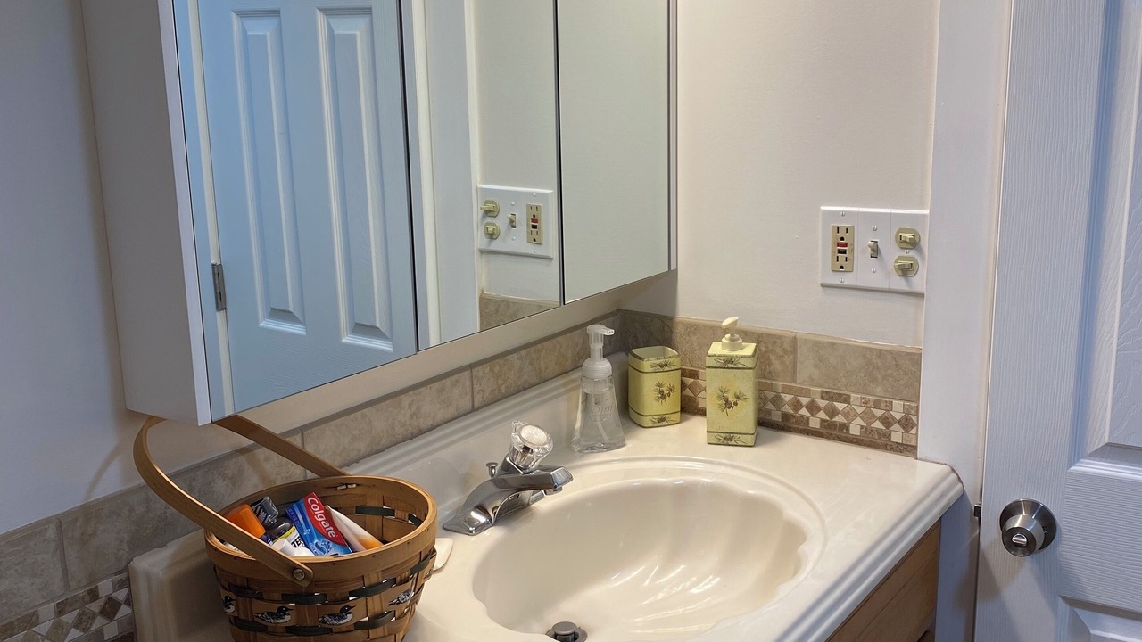 Photo of Bathroom in Mayfield