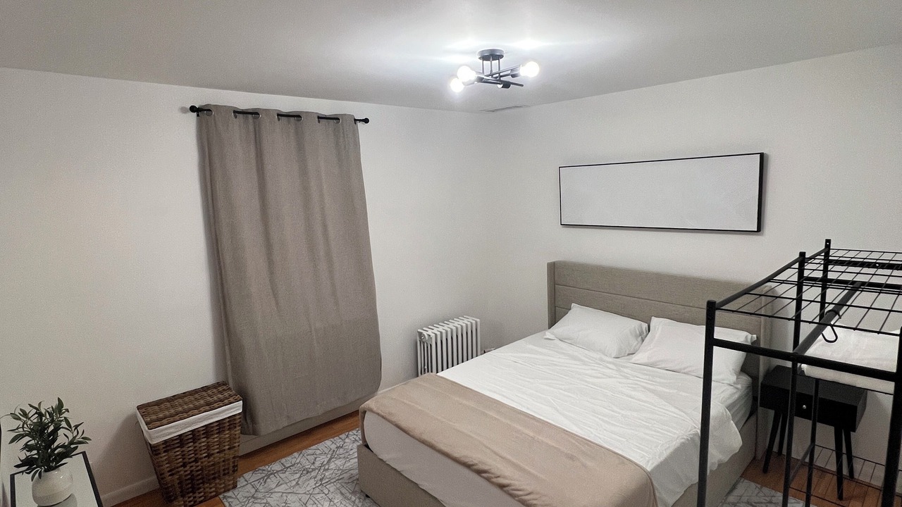 Photo of Bedroom in Valley Stream