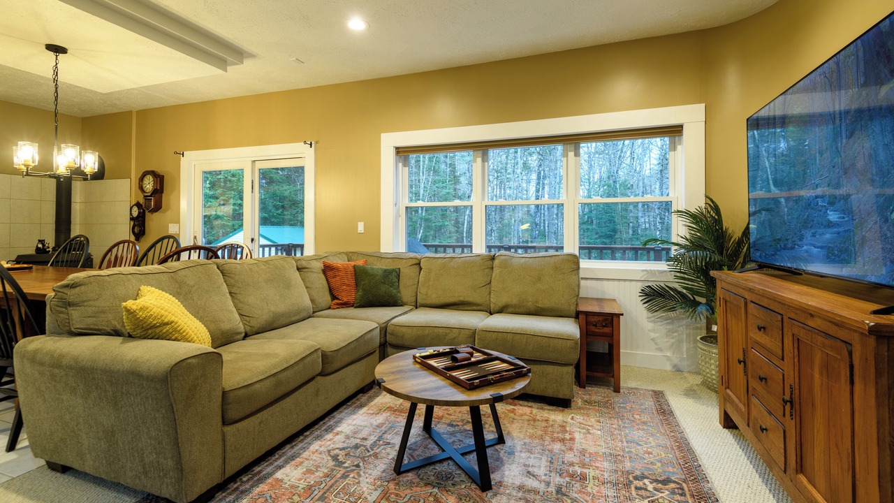 Photo of Livingroom in Thornton