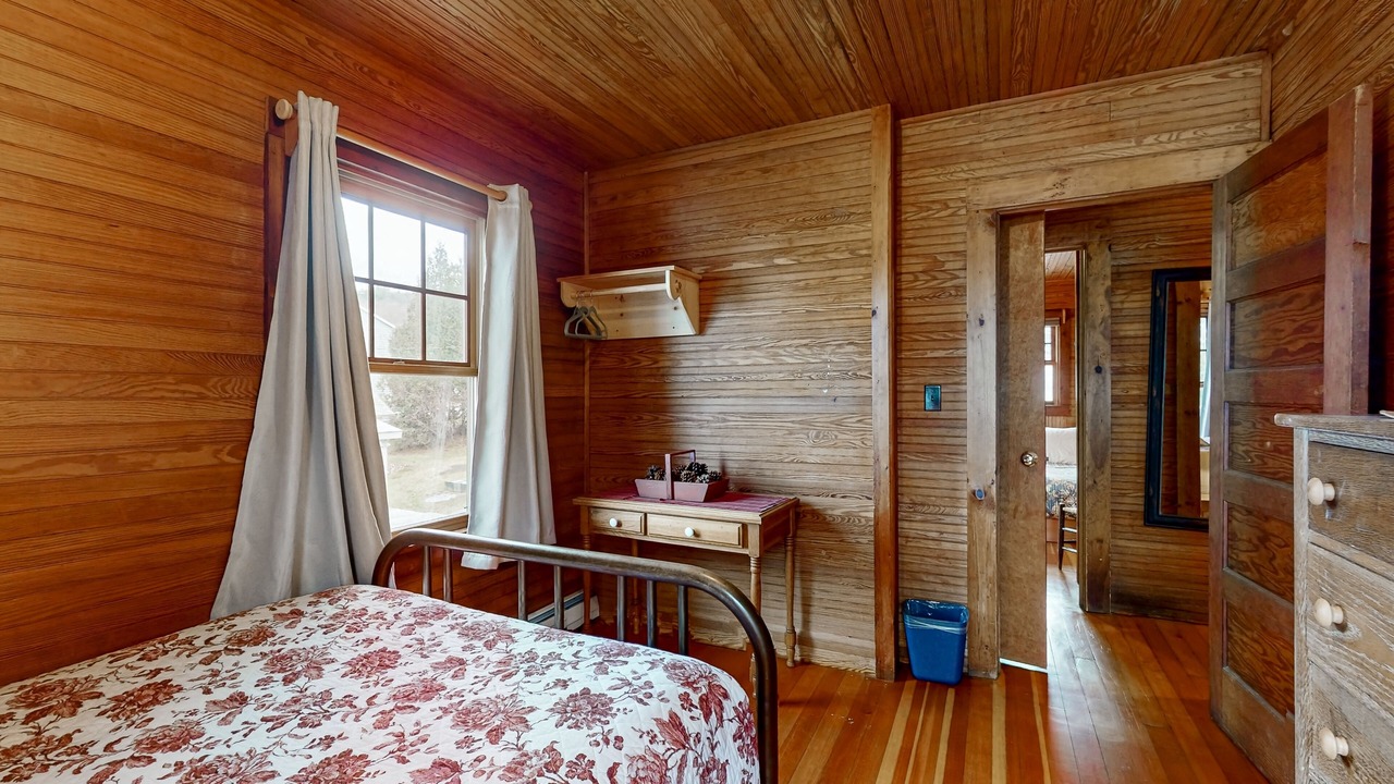 Photo of Bedroom in Neshobe Beach