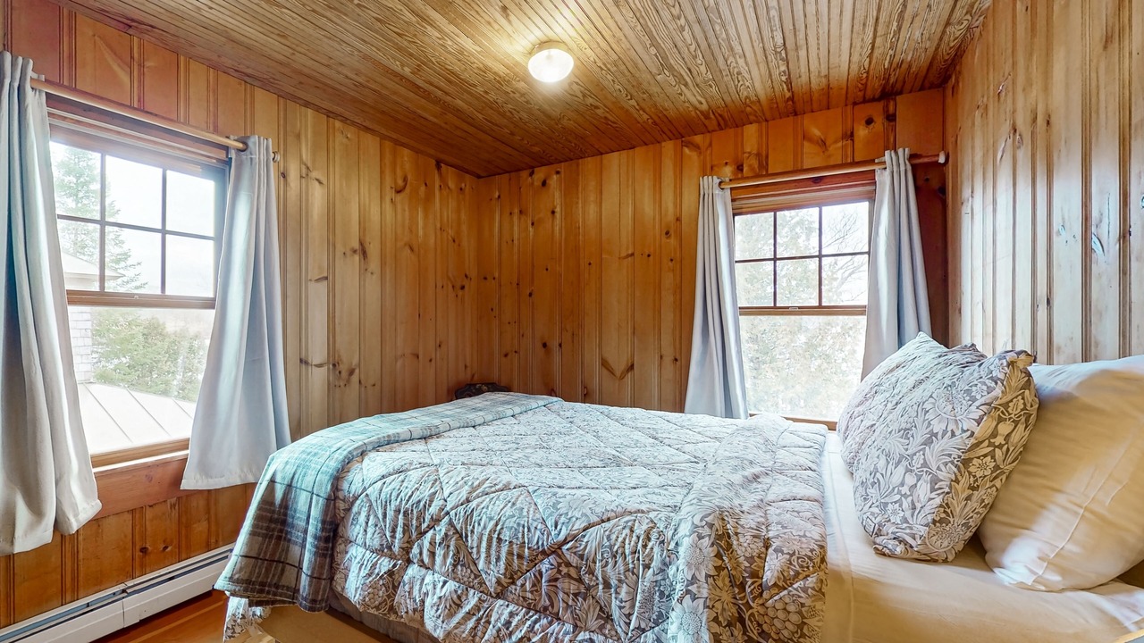 Photo of Bedroom in Neshobe Beach