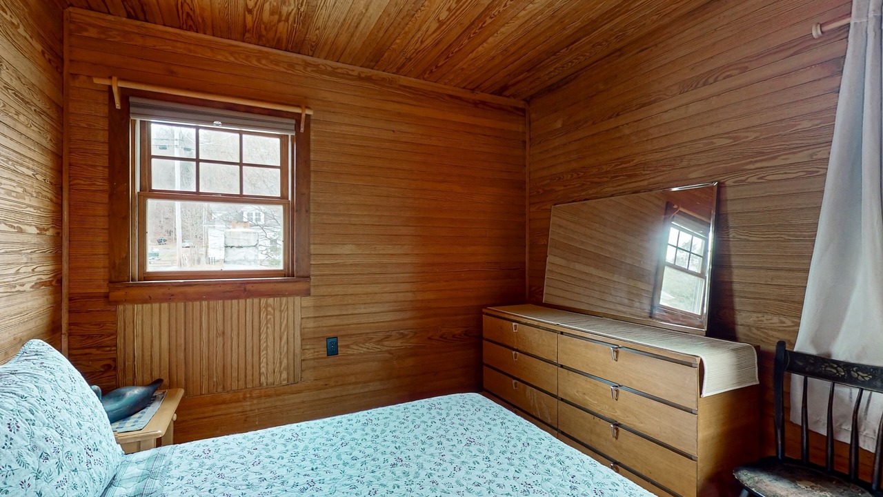 Photo of Bedroom in Neshobe Beach