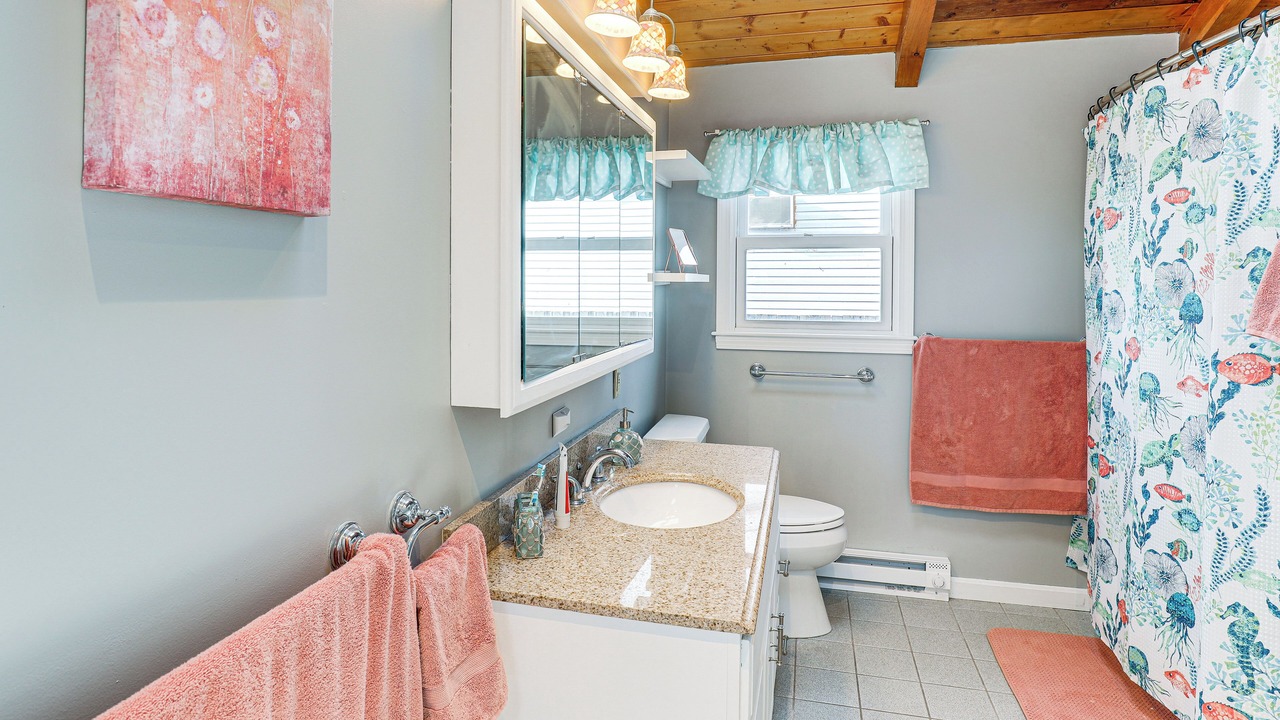Photo of Bathroom in Seabrook