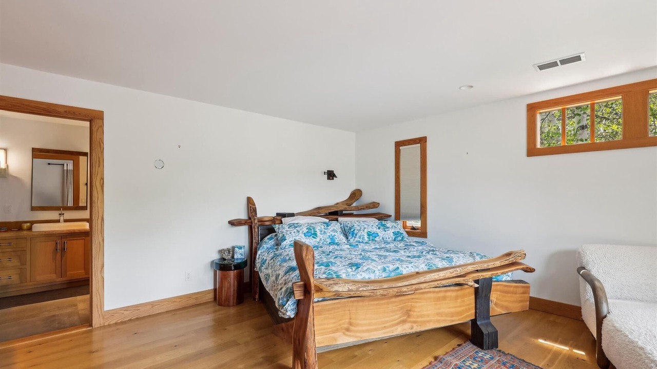Photo of Bedroom in Stowe