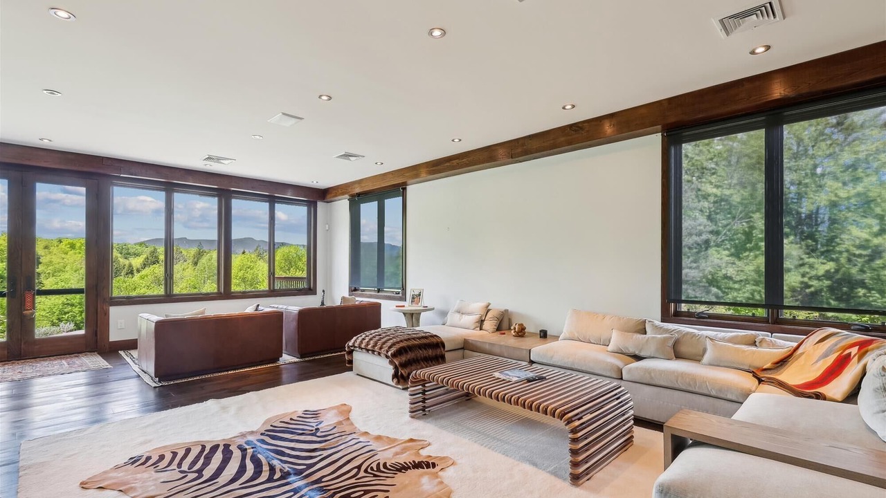 Photo of Livingroom in Stowe