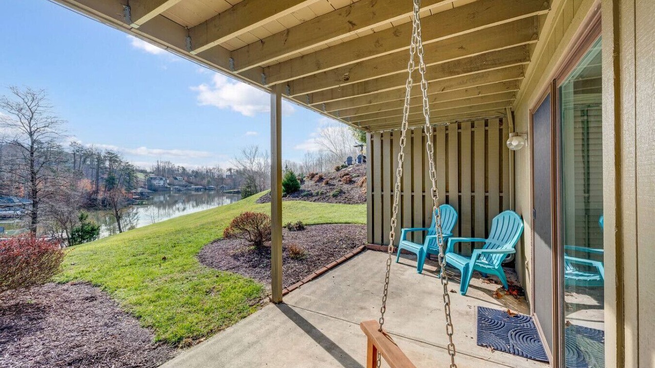 Photo of Patio Balcony in Goodview