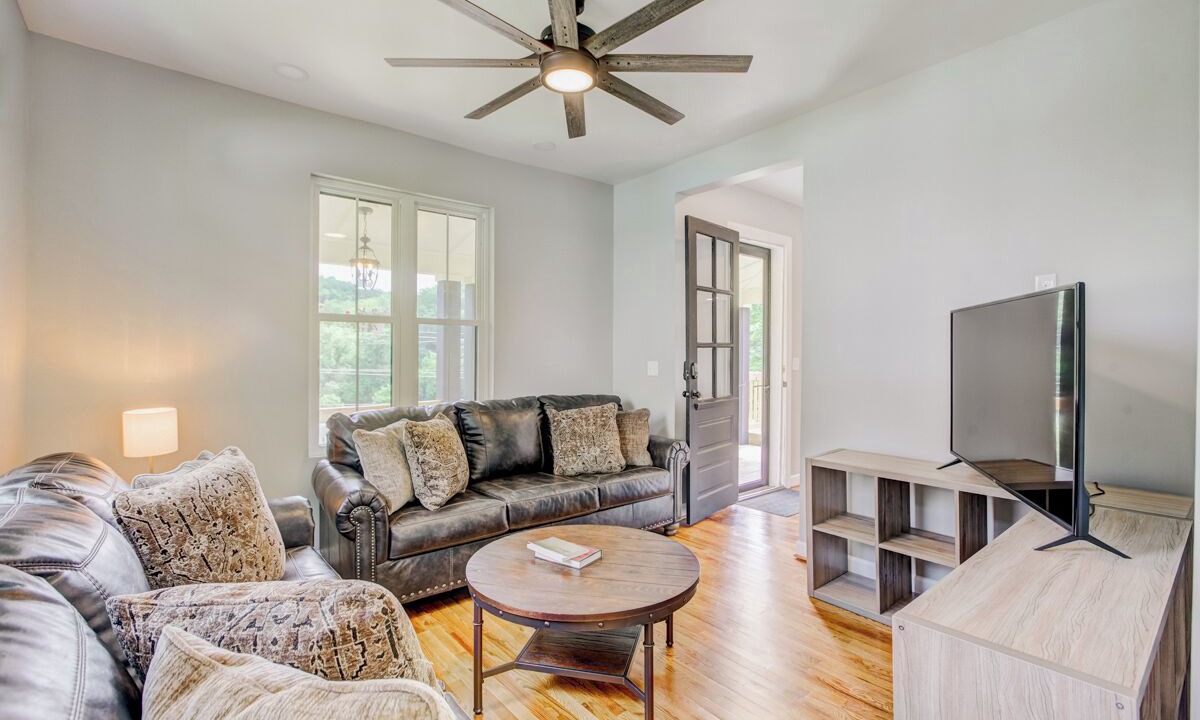 Photo of Bedroom in Hot Springs