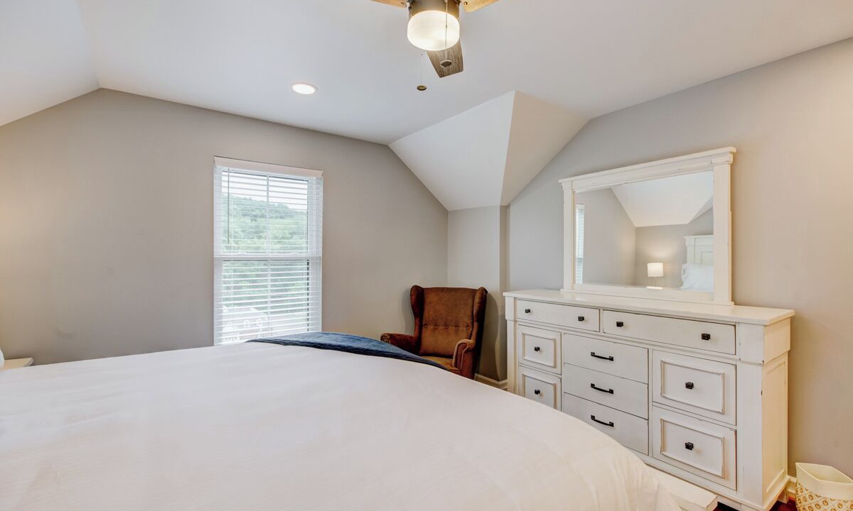 Photo of Bedroom in Hot Springs