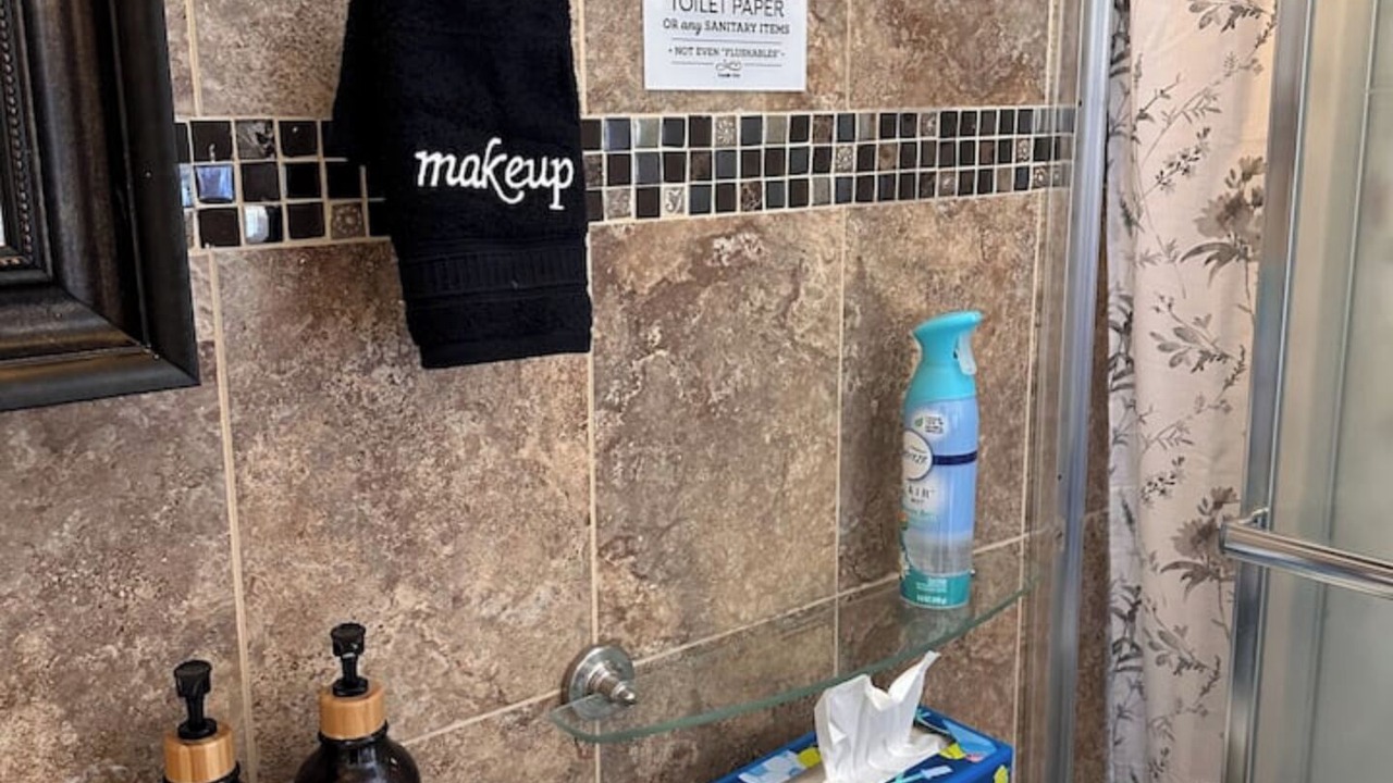 Photo of Bathroom in North Valley Stream