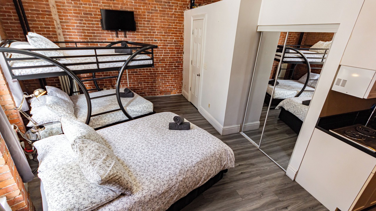 Photo of Bedroom in Midtown