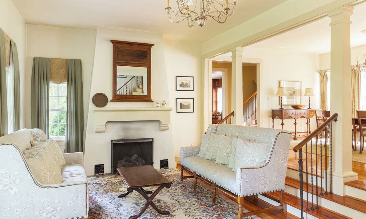 Photo of Livingroom in Hot Springs