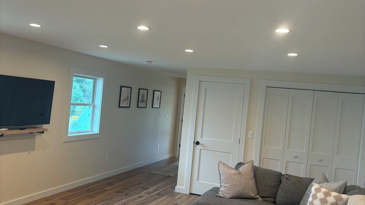 Photo of Livingroom in Lyndon Center