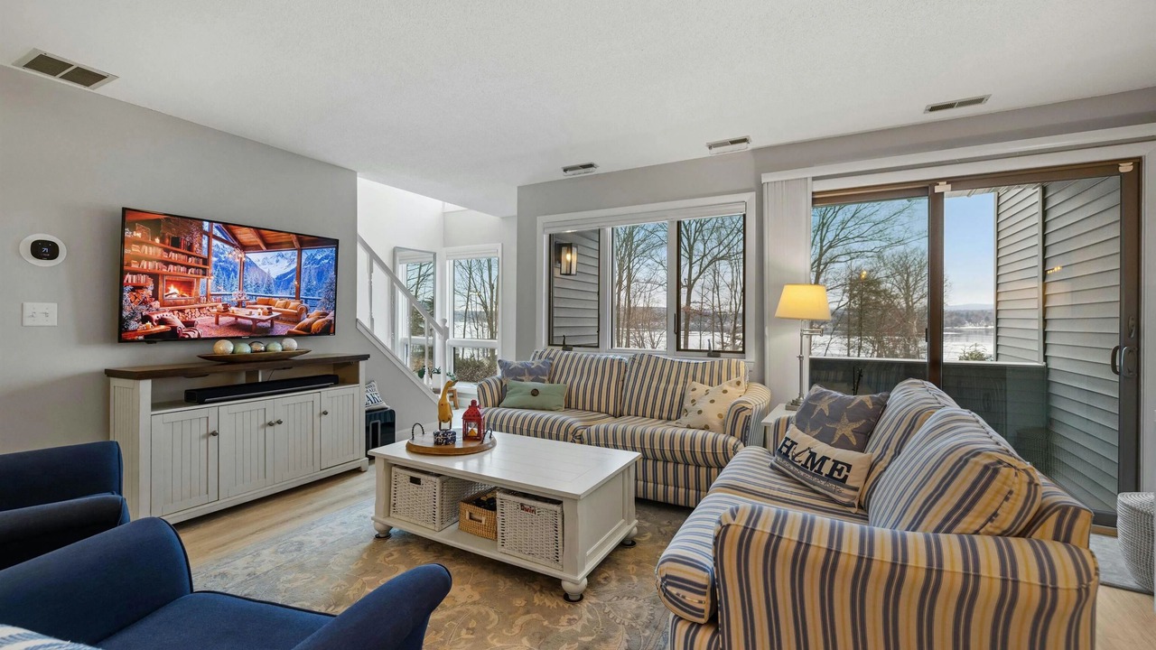 Photo of Livingroom in Laconia