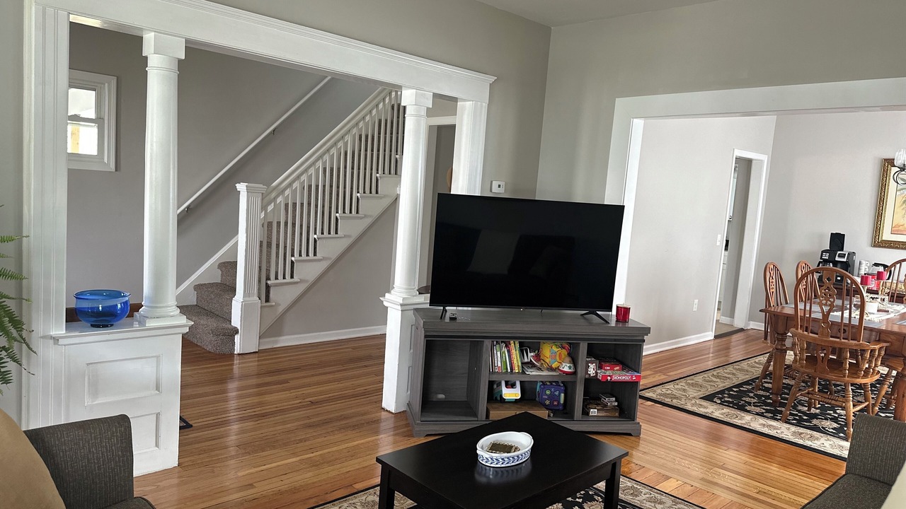 Photo of Livingroom in Holyoke