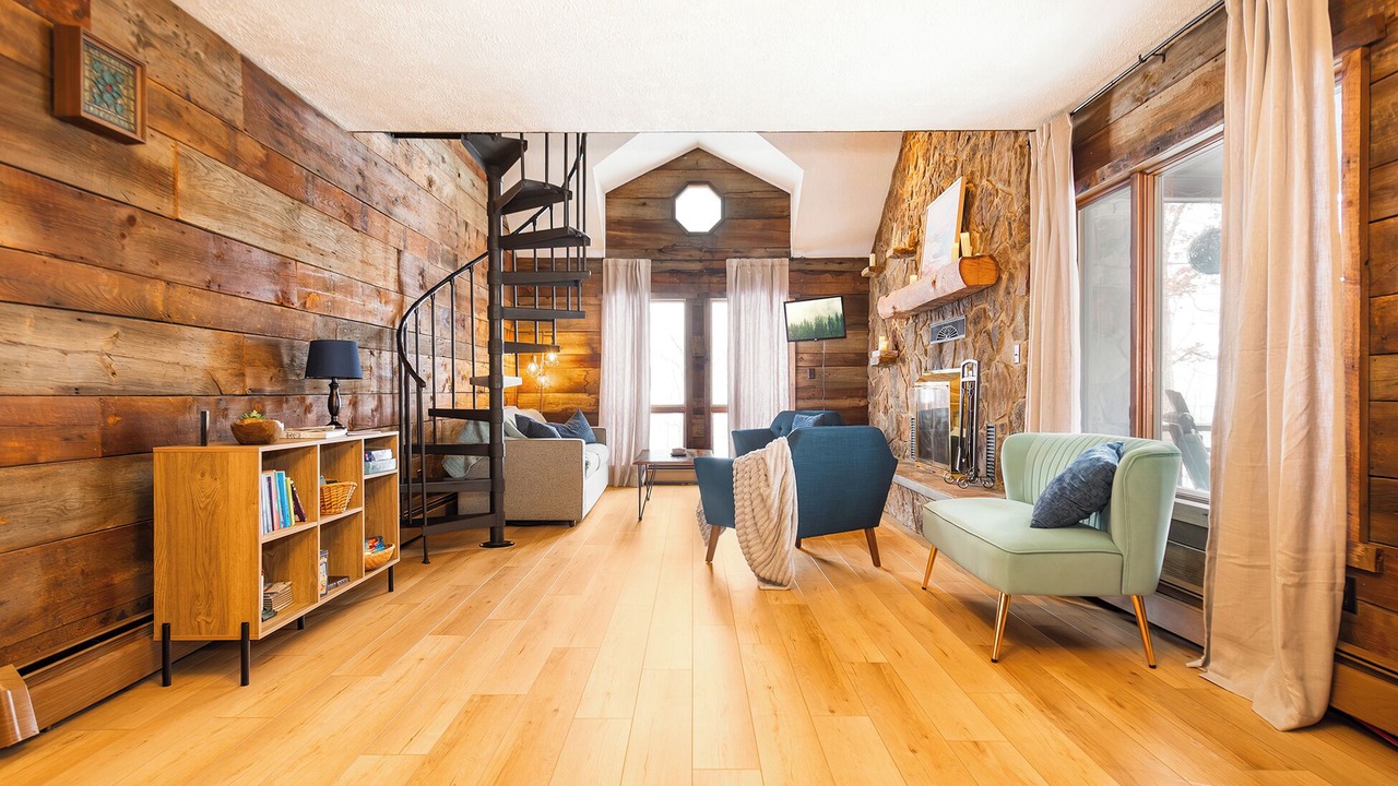Photo of Livingroom in Oakland