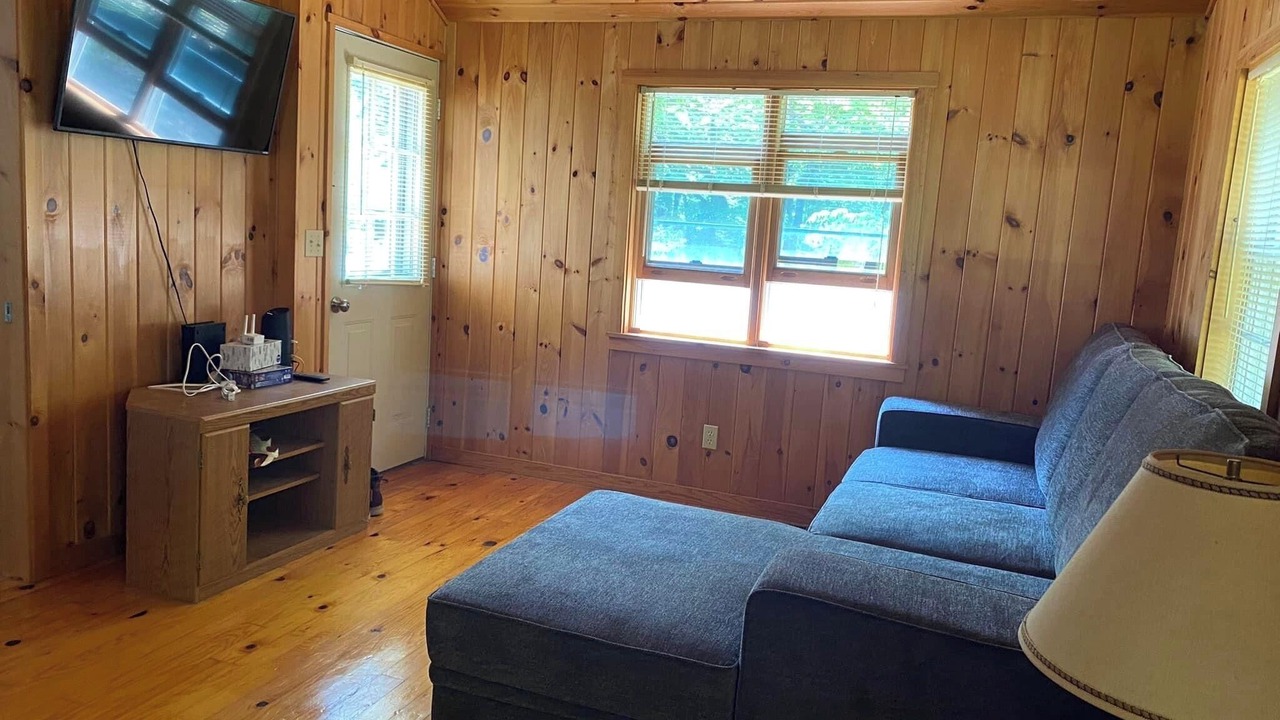 Photo of Livingroom in Moultonborough
