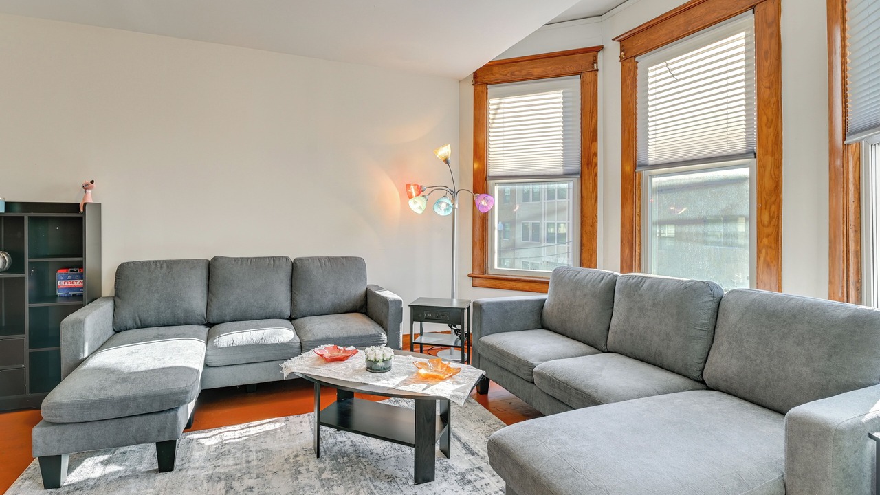 Photo of Livingroom in Albany