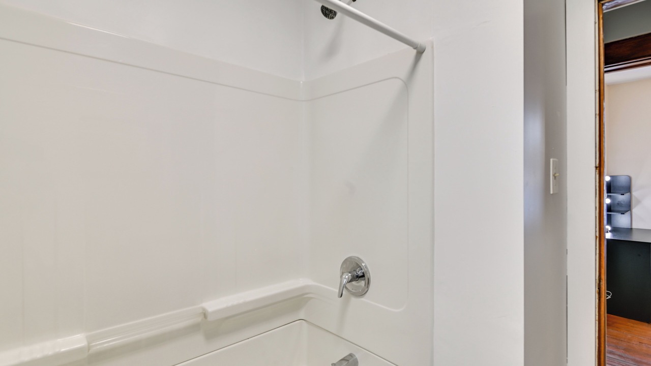 Photo of Bathroom in Albany