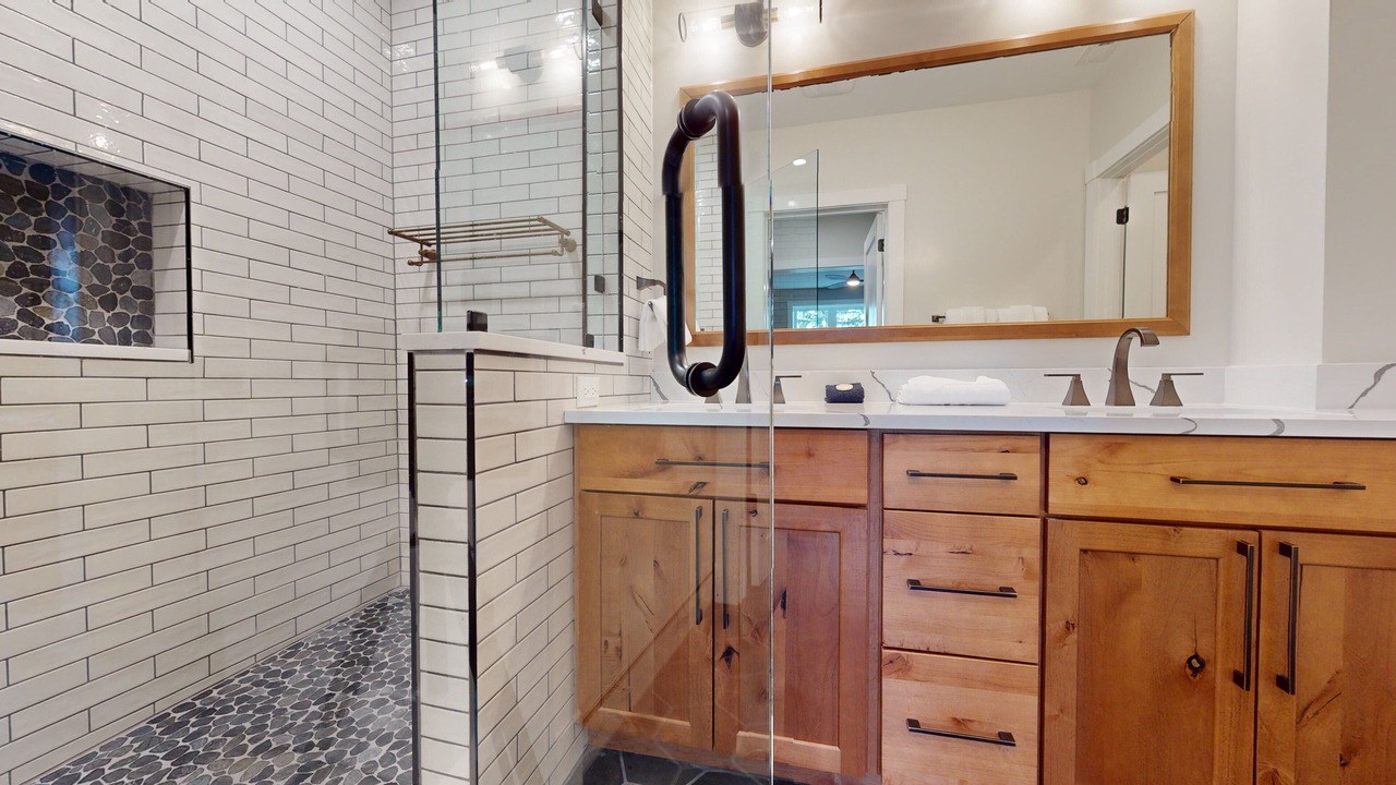 Photo of Bathroom in Snowshoe