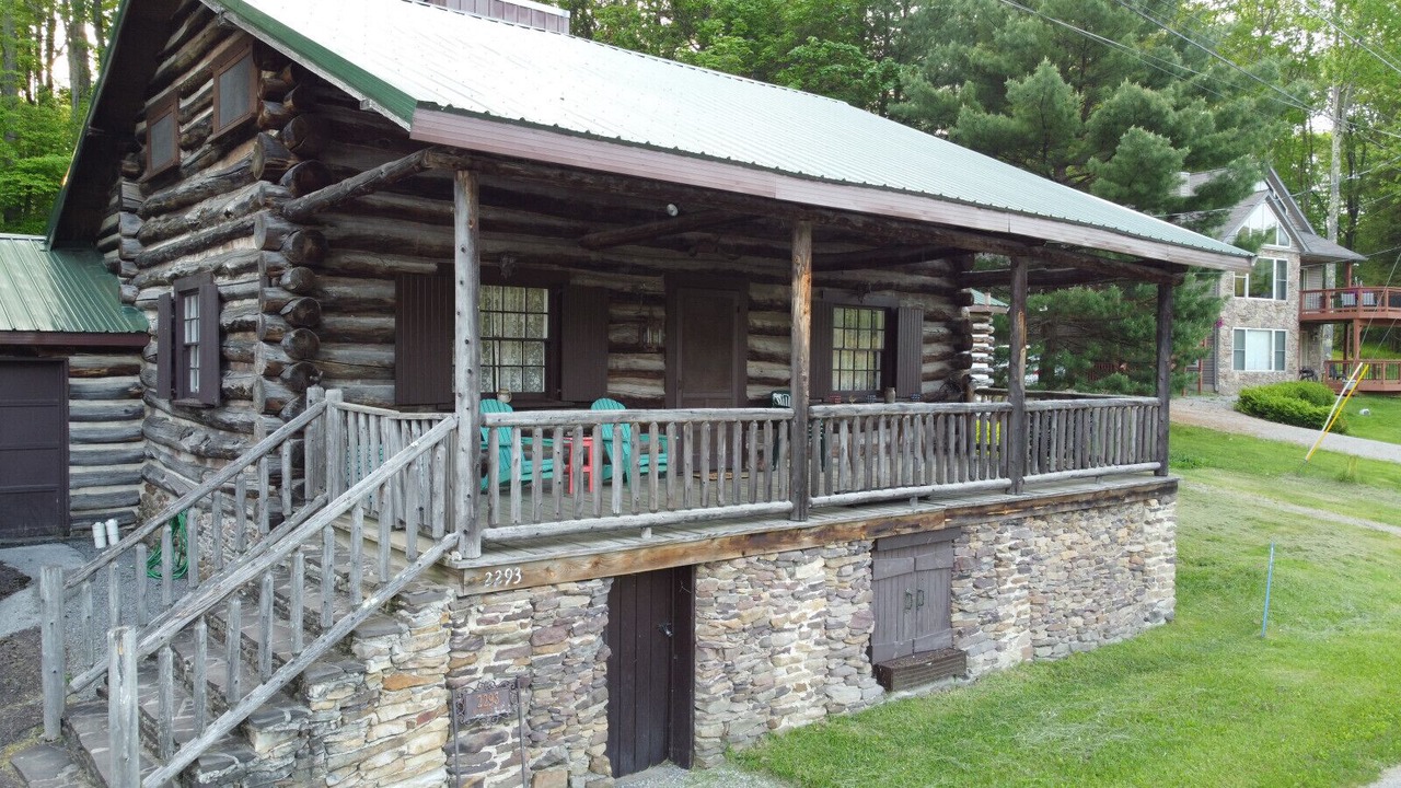Photo of Outdoor in Alpine Lake