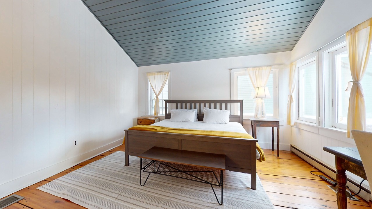 Photo of Bedroom in Weston