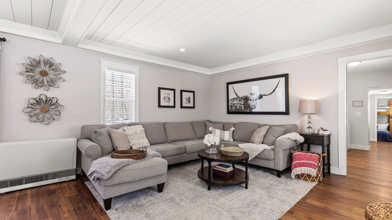 Photo of Livingroom in Moultonborough