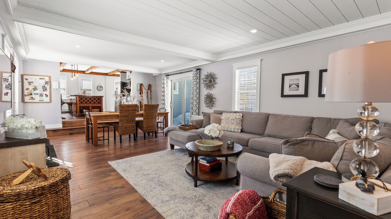 Photo of Livingroom in Moultonborough