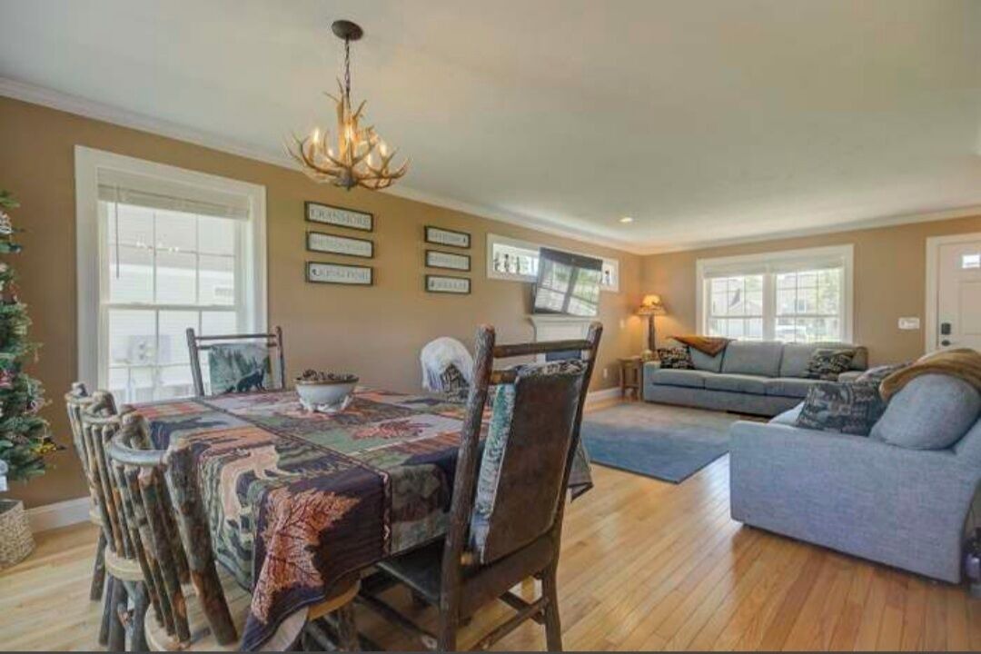 Photo of Livingroom in Intervale