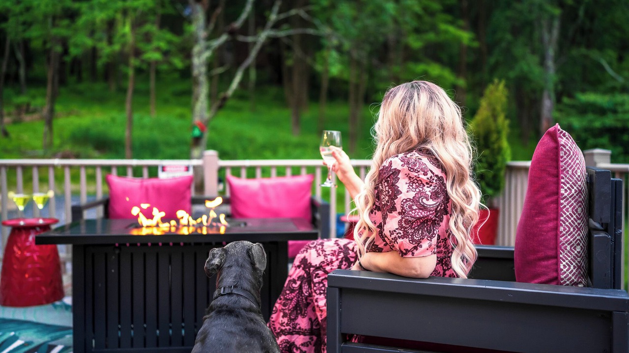 Photo of Patio Balcony in Alpine Lake
