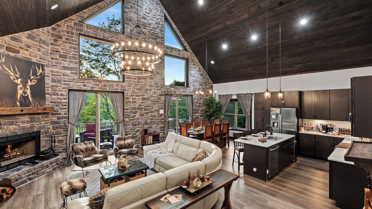 Photo of Livingroom in Alpine Lake