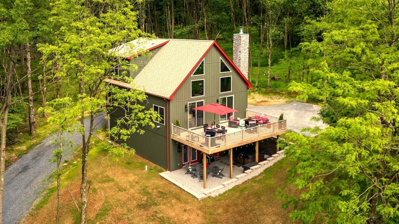 Photo of Outdoor in Alpine Lake
