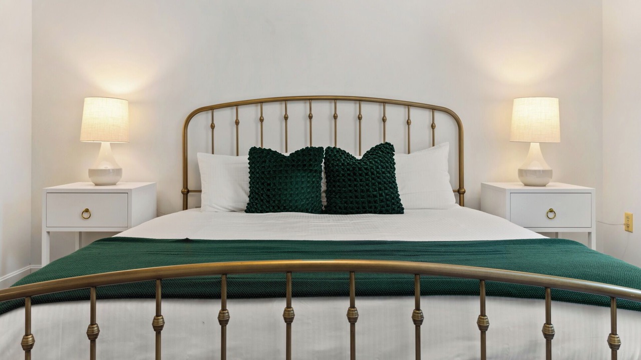 Photo of Bedroom in Stowe Village Historic District