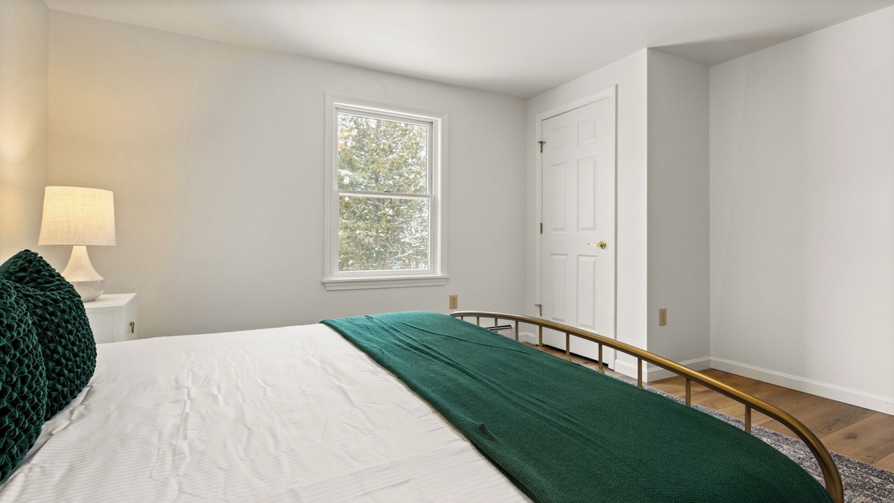Photo of Bedroom in Stowe Village Historic District