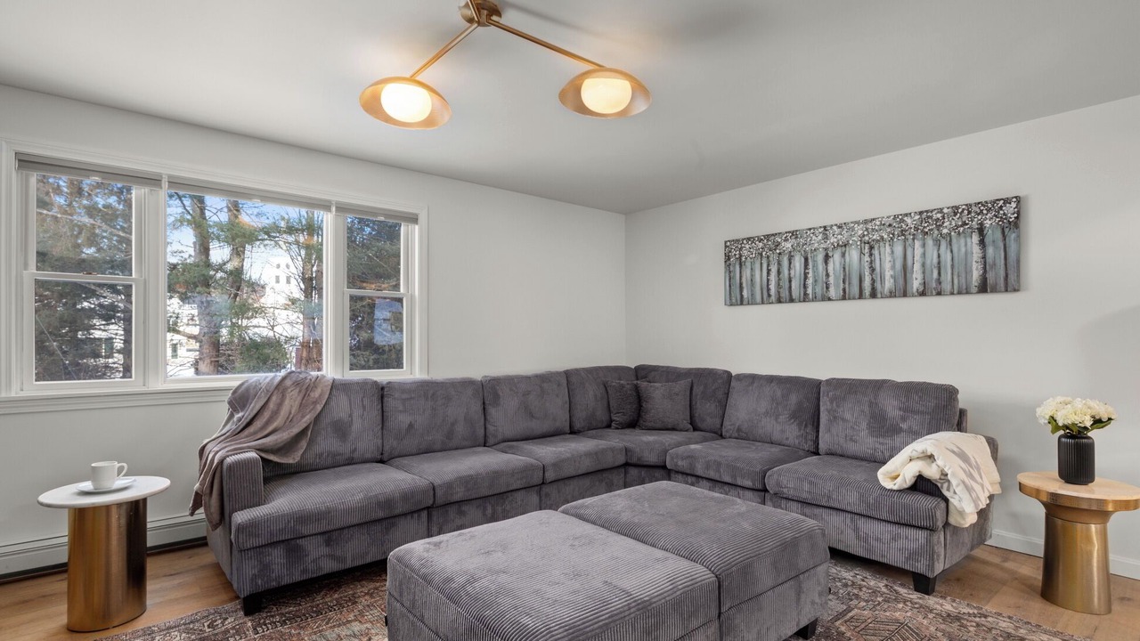 Photo of Livingroom in Stowe Village Historic District
