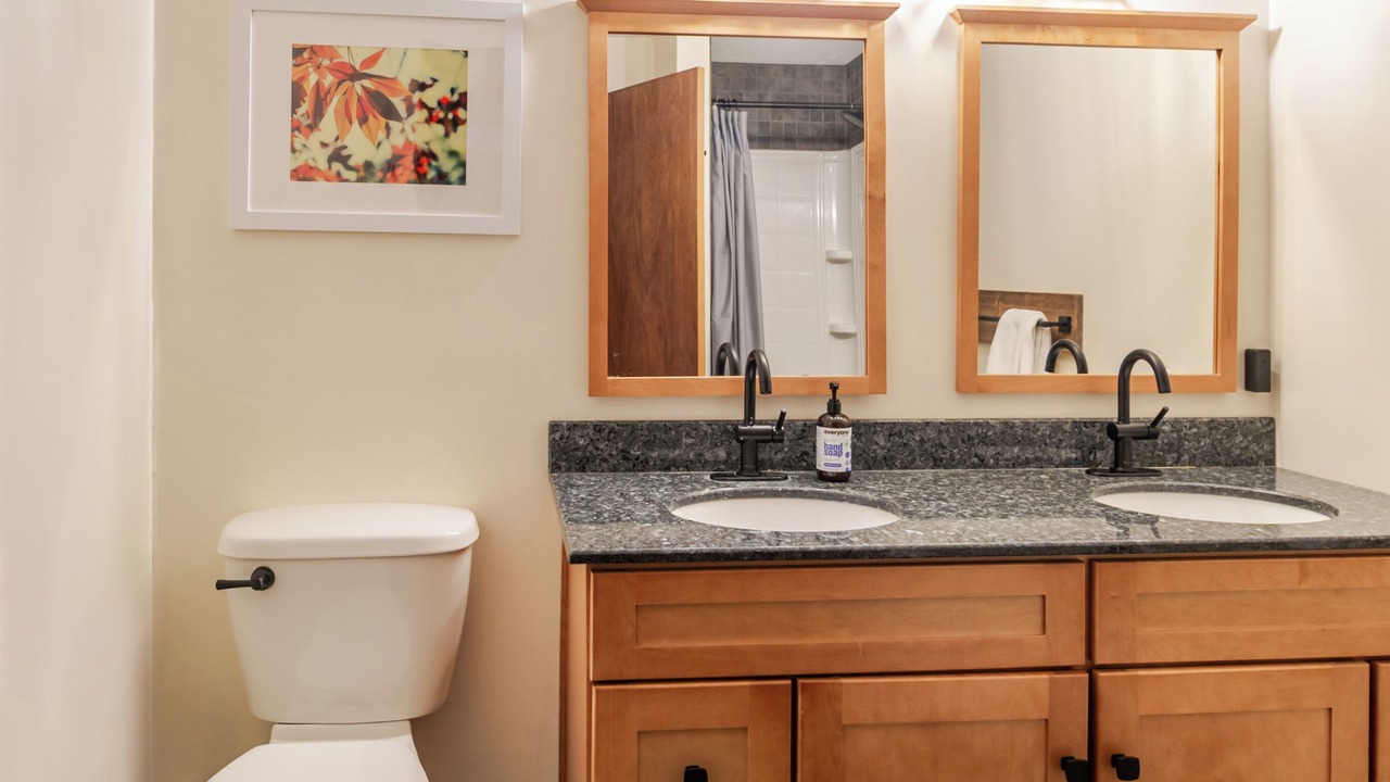 Photo of Bathroom in Thornton