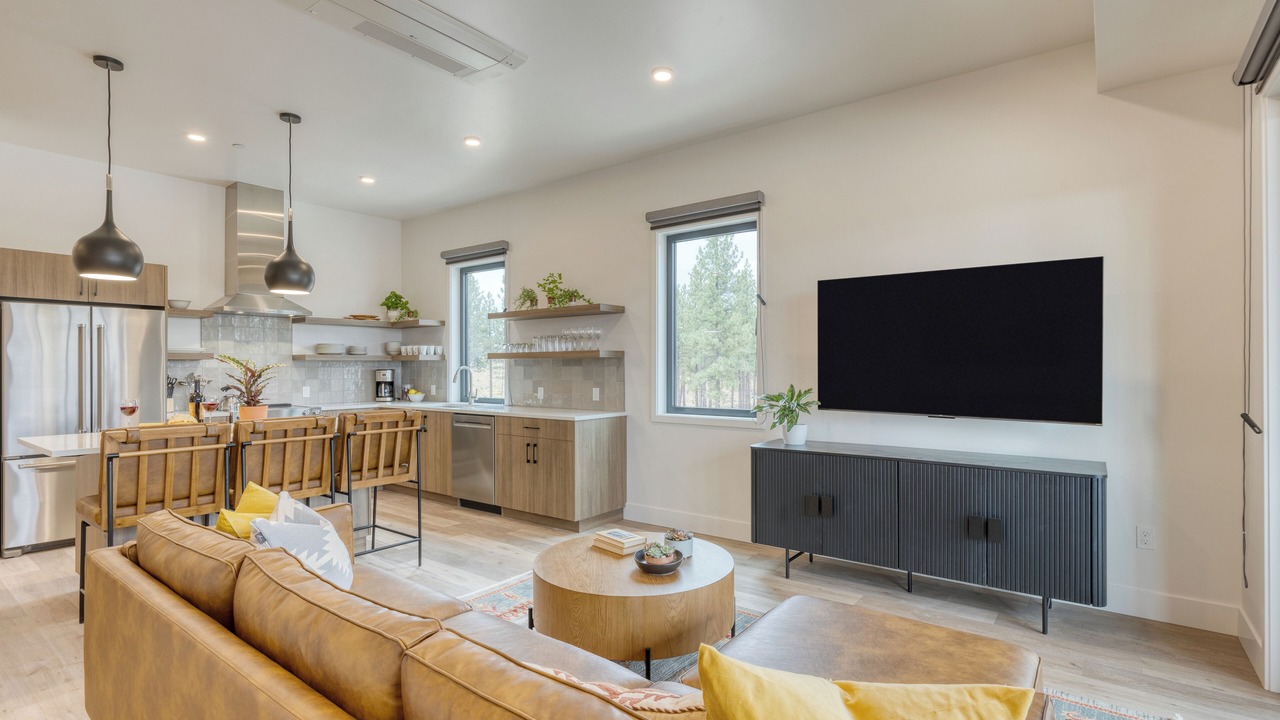 Photo of Livingroom in Bend