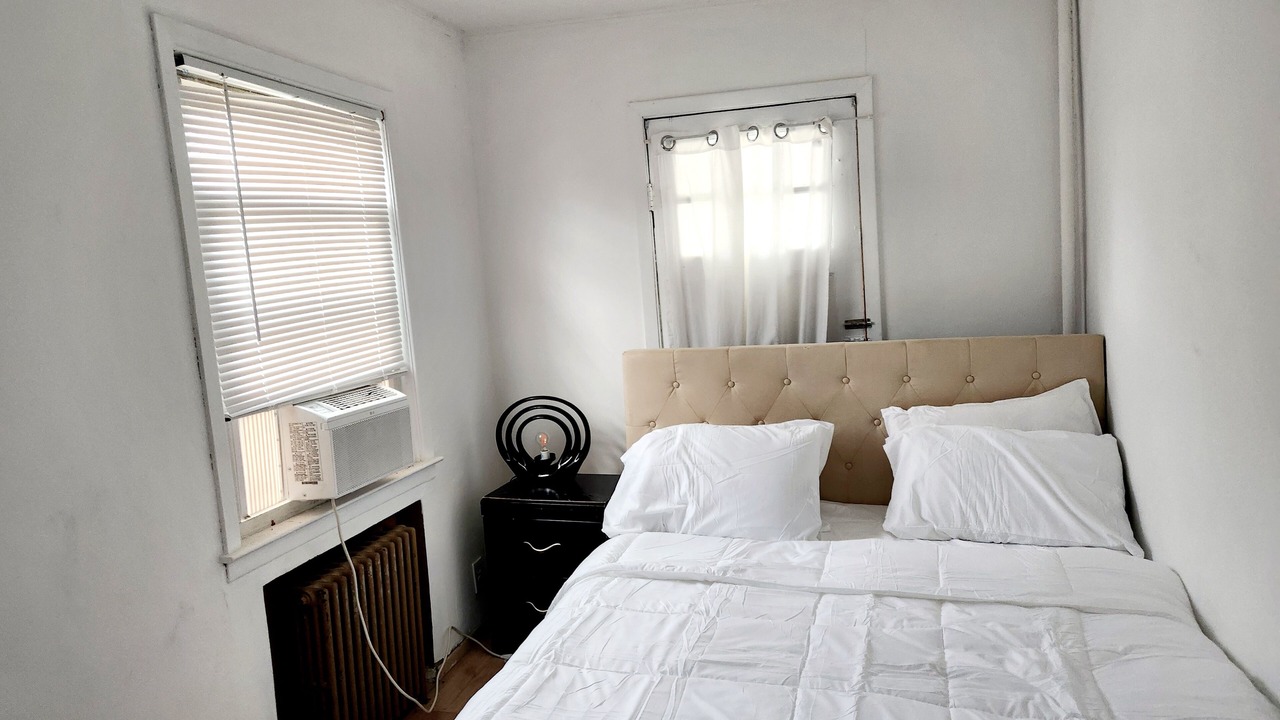 Photo of Bedroom in Dix Hills