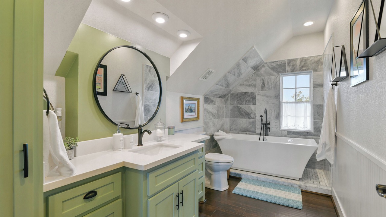 Photo of Bathroom in Dickinson