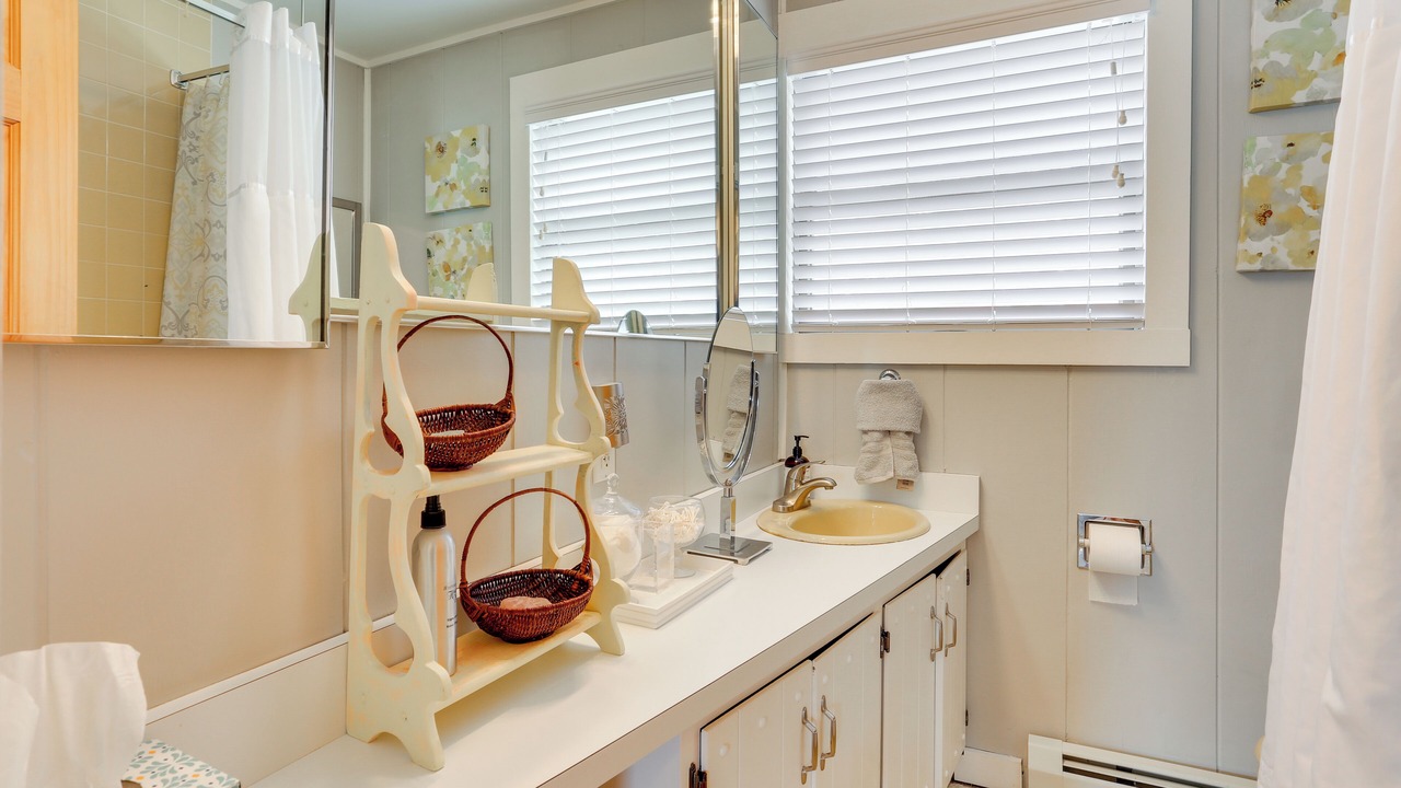 Photo of Bathroom in White Lake