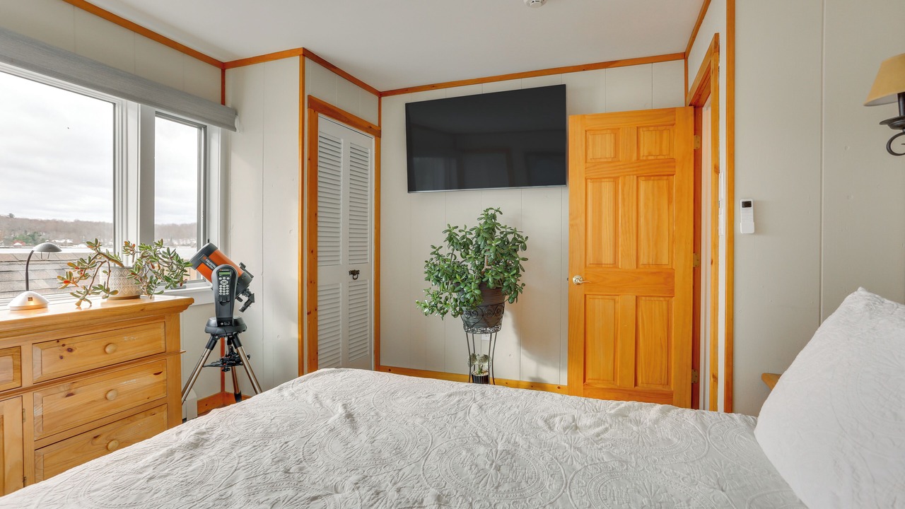 Photo of Bedroom in White Lake