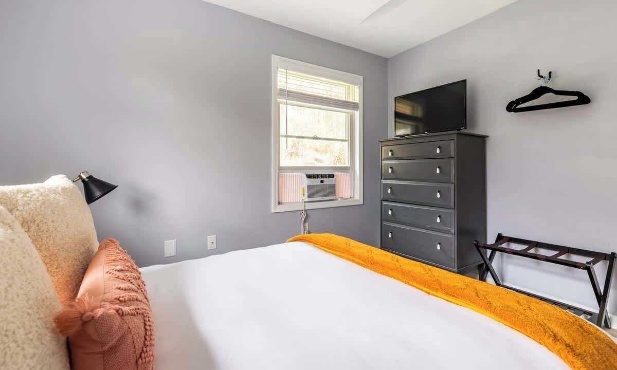 Photo of Bedroom in South Hill