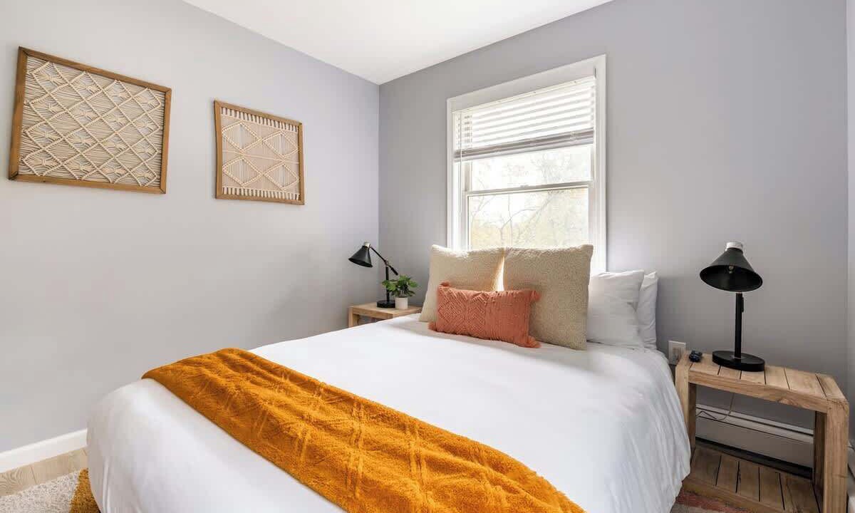 Photo of Bedroom in South Hill