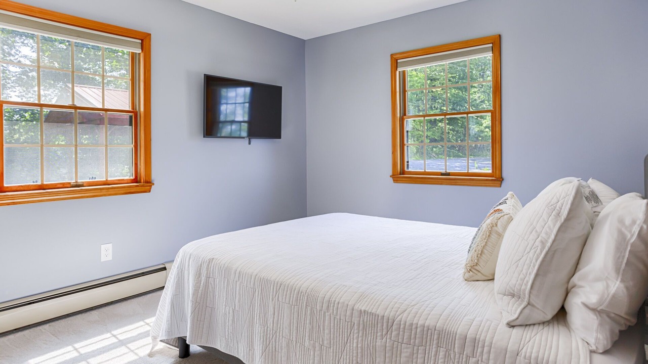 Photo of Bedroom in Poplar Ridge