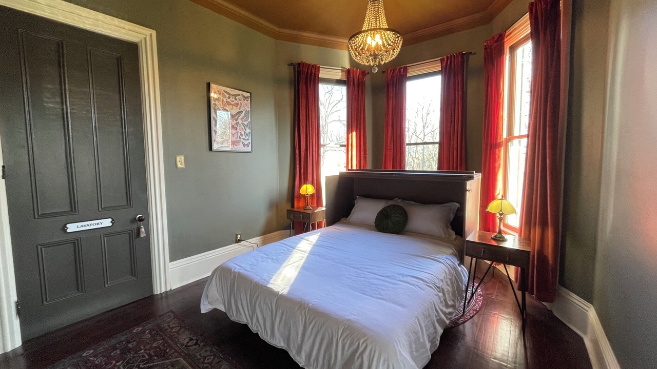 Photo of Bedroom in Lodi