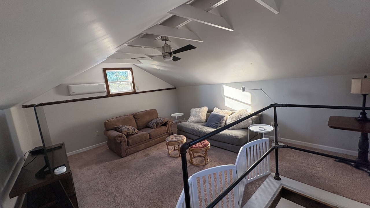 Photo of Livingroom in Carbon Hill
